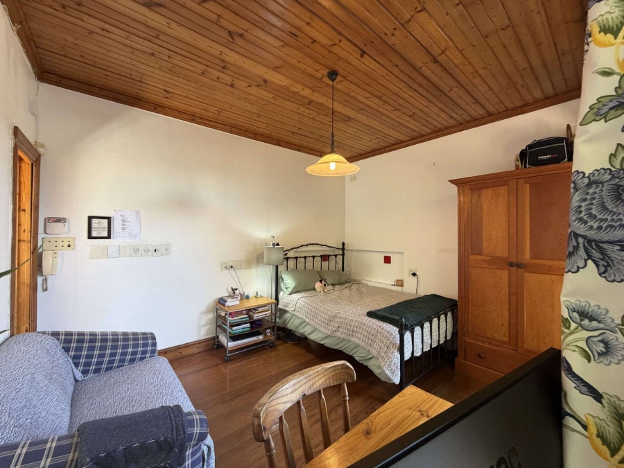 To Let 1 Bedroom Property for Rent in Rondebosch Village Western Cape